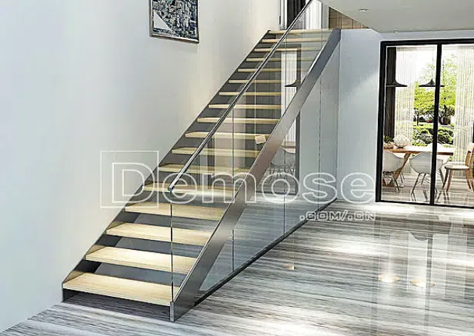 令人心動的樓梯玻璃欄桿美學