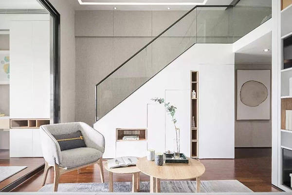 別墅陽臺欄桿設計與選型指南