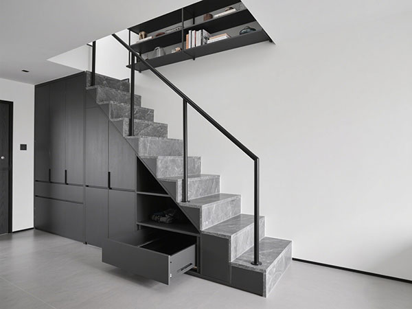 復(fù)式住宅樓梯設(shè)計(jì)