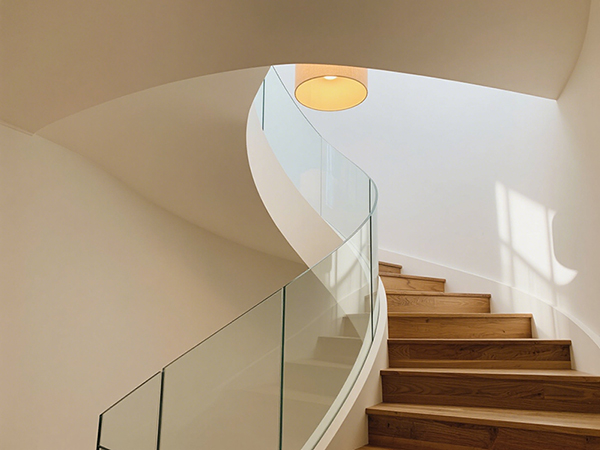 旋轉樓梯玻璃扶手多少錢一米