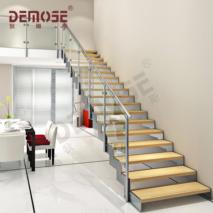 直樓梯：永恒優雅與功能性的完美融合 ——狄姆斯的匠心詮釋